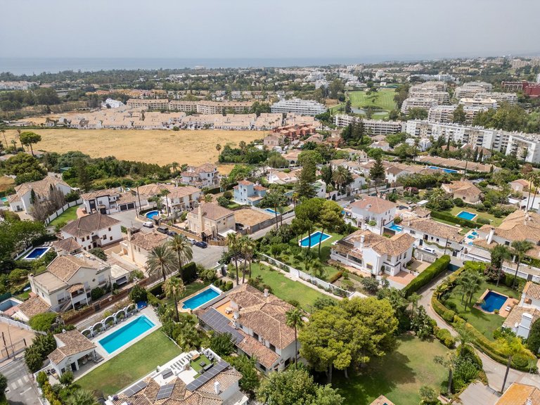 Apartment for Sale  in San Pedro De Alcantara, Malaga 41