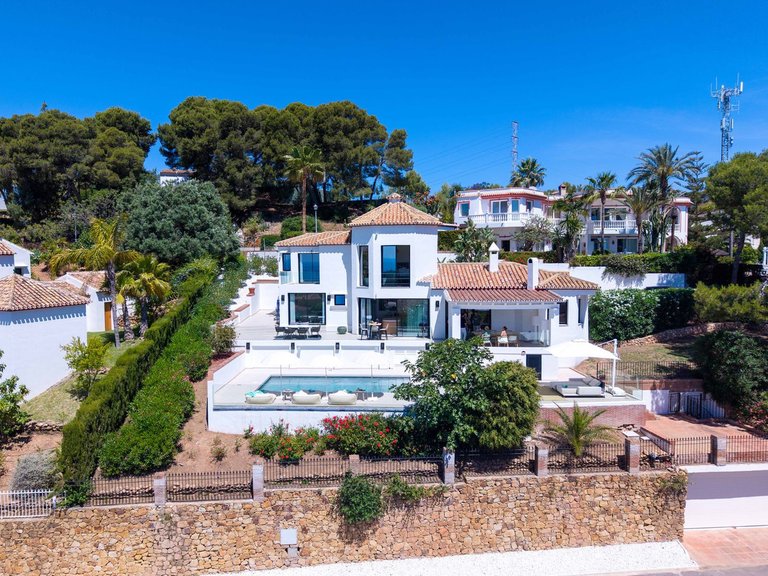 Apartment for Sale  in Marbella, Malaga 1
