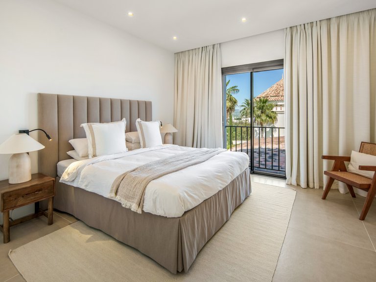 Apartment for Sale  in Benahavis, Malaga 18
