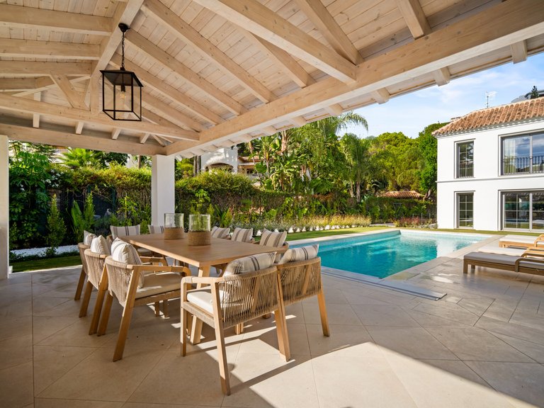 Apartment for Sale  in Benahavis, Malaga 4