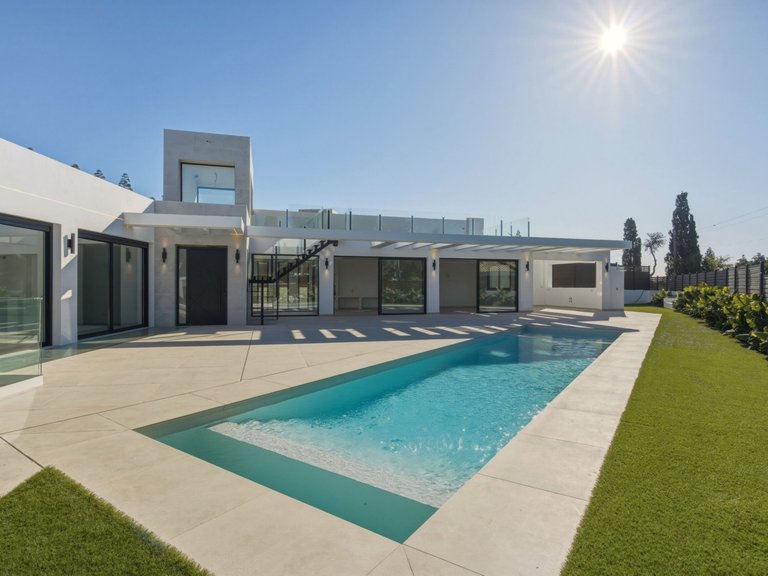 Apartment for Sale  in Mijas Costa, Malaga 2