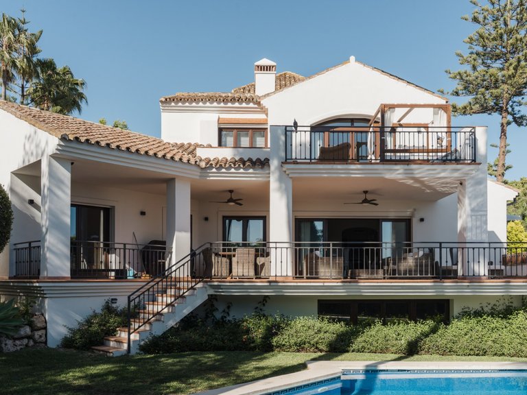 Apartment for Sale  in Marbella, Malaga 1