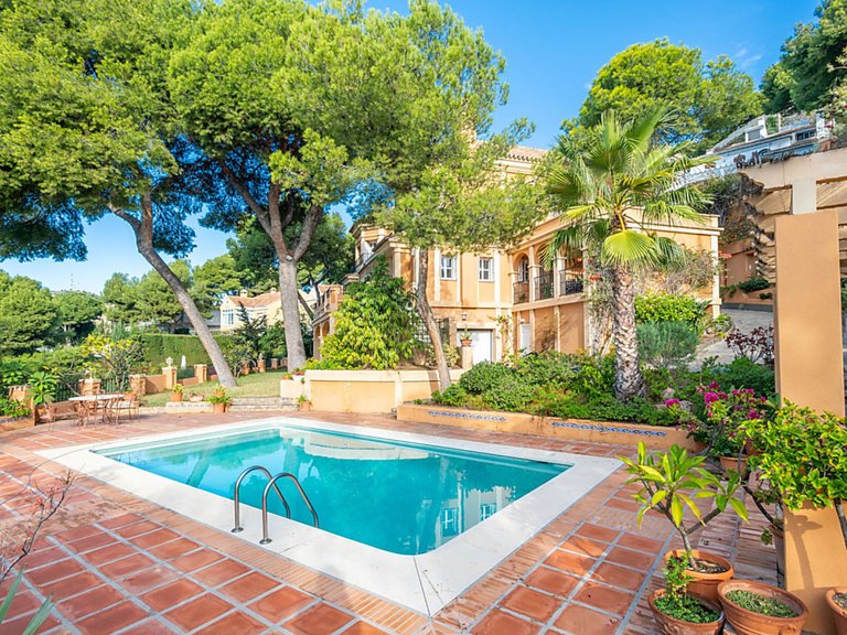 Apartment for Sale  in Malaga, Malaga 1