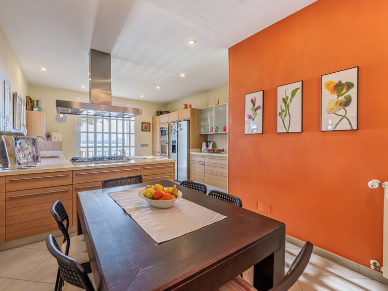 Apartment for Sale  in Malaga, Malaga 13