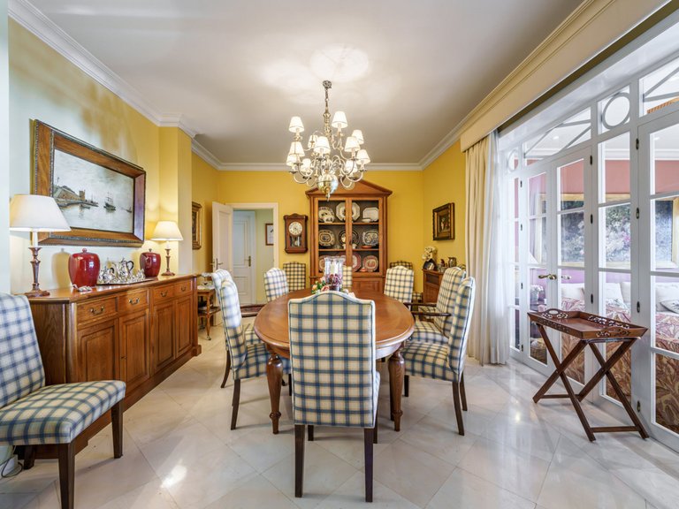 Apartment for Sale  in Malaga, Malaga 11