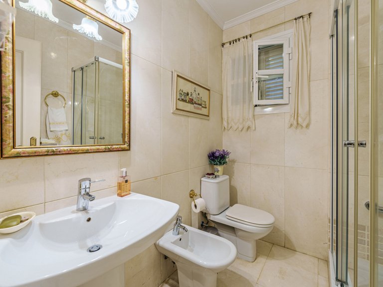 Apartment for Sale  in Malaga, Malaga 27