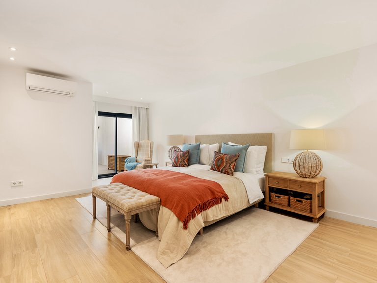 Apartment for Sale  in Marbella, Malaga 12