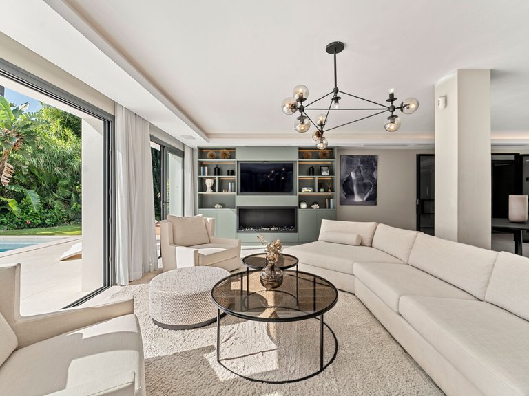 Apartment for Sale  in Marbella, Malaga 10