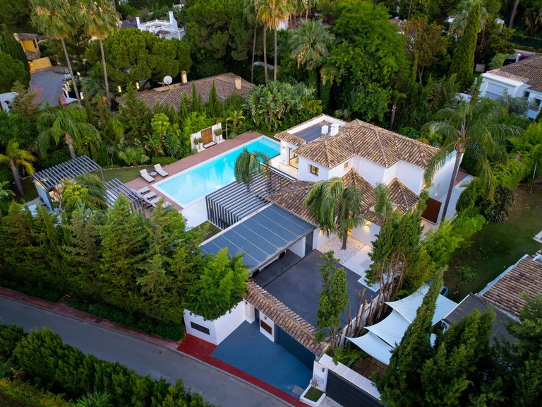 Apartment for Sale  in Marbella, Malaga 43
