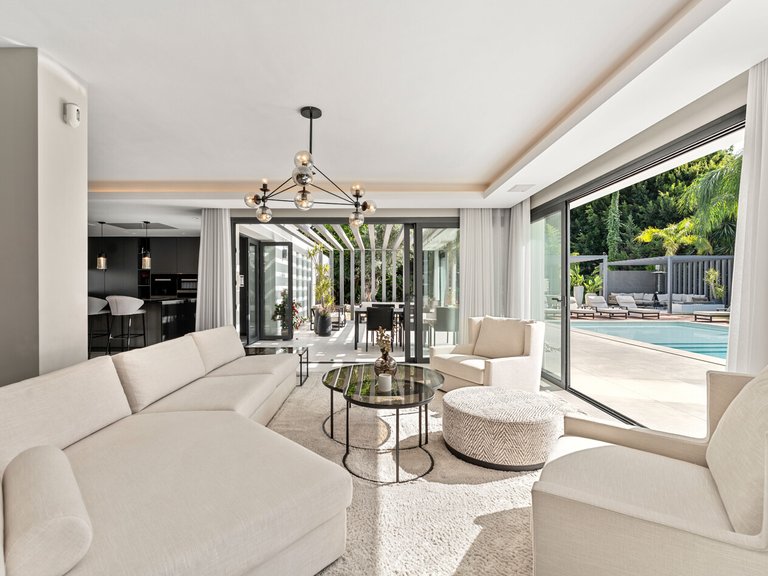 Apartment for Sale  in Marbella, Malaga 9