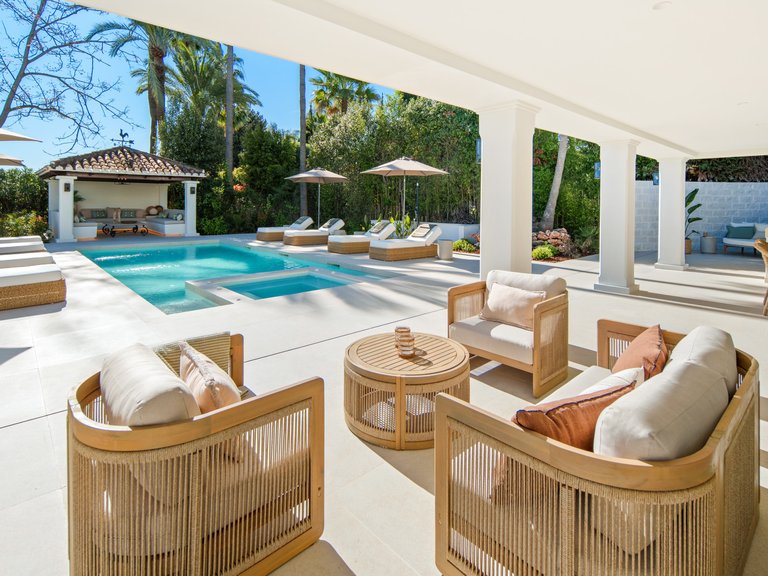 Apartment for Sale  in Marbella, Malaga 34
