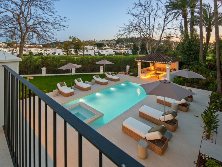 Apartment for Sale  in Marbella, Malaga 47