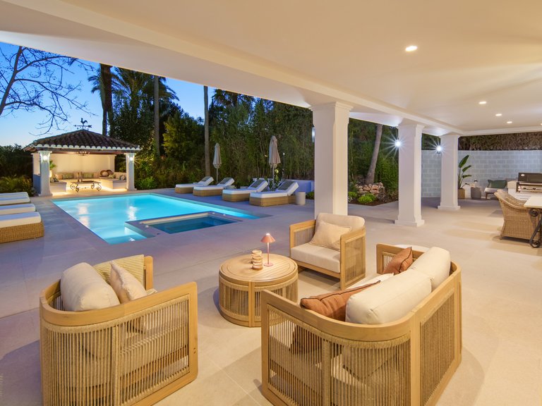 Apartment for Sale  in Marbella, Malaga 43