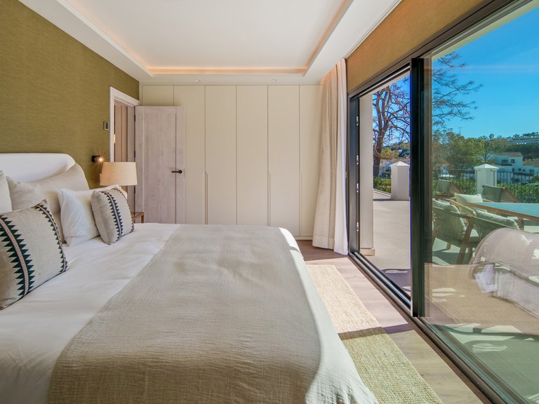 Apartment for Sale  in Marbella, Malaga 21