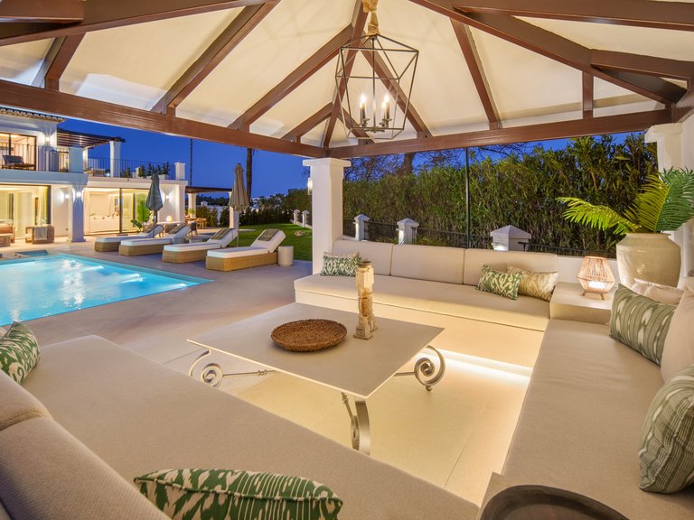 Apartment for Sale  in Marbella, Malaga 42