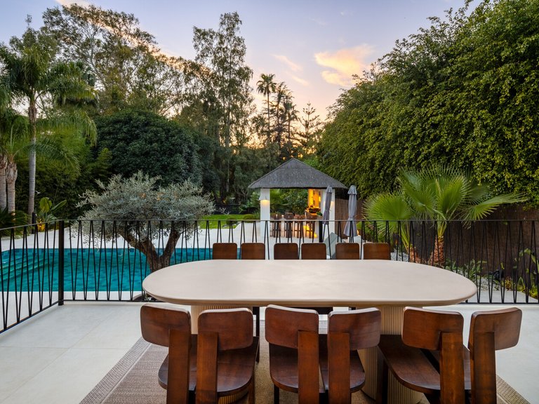 Apartment for Sale  in Marbella, Malaga 28