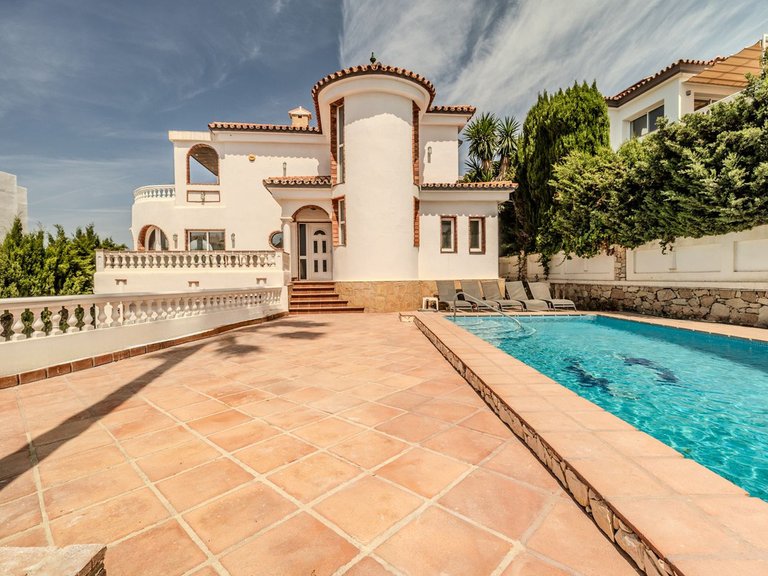 Apartment for Sale  in Mijas Costa, Malaga 1