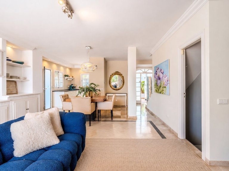 Apartment for Sale  in Marbella, Malaga 20