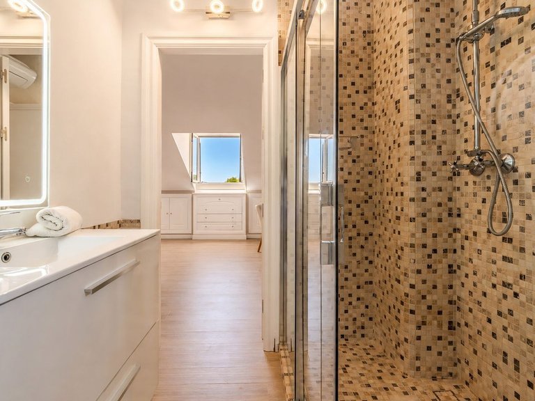Apartment for Sale  in Marbella, Malaga 46