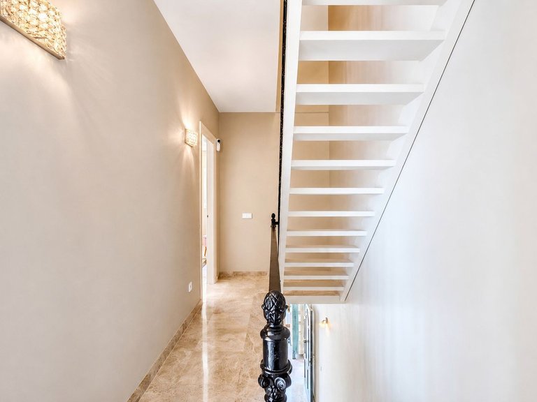 Apartment for Sale  in Marbella, Malaga 40