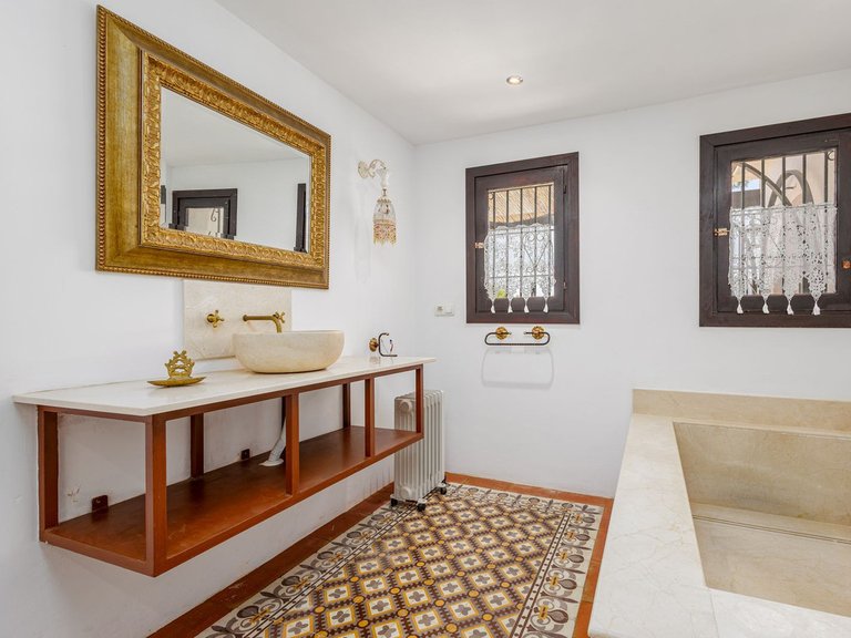 Apartment for Sale  in Alhaurin El Grande, Malaga 16