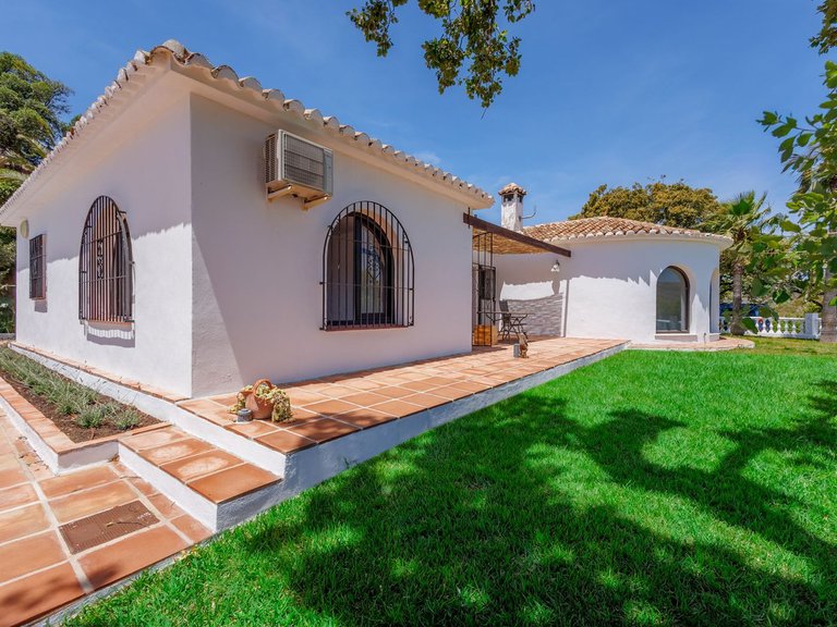 Apartment for Sale  in Alhaurin El Grande, Malaga 33