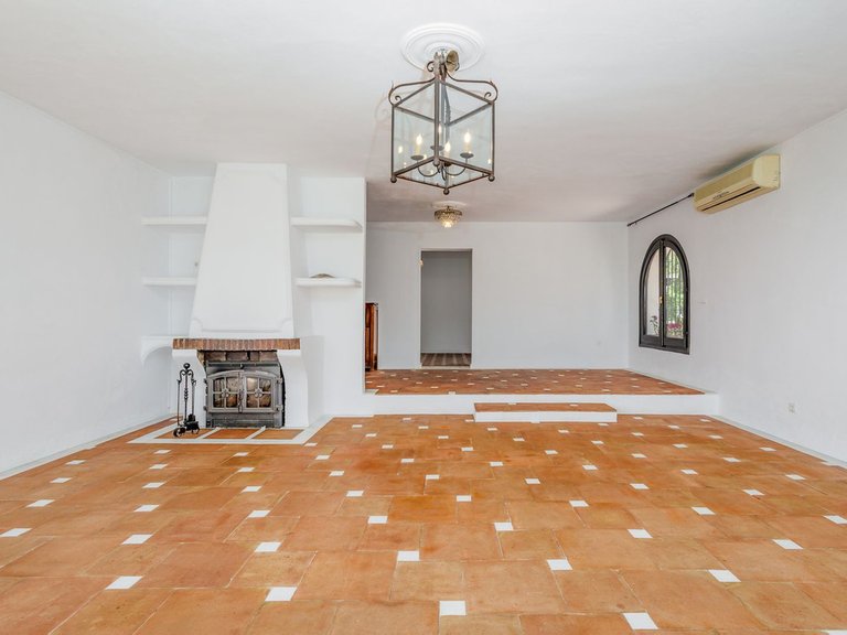 Apartment for Sale  in Alhaurin El Grande, Malaga 7