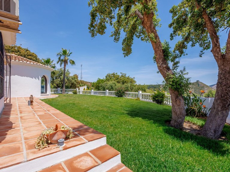 Apartment for Sale  in Alhaurin El Grande, Malaga 34