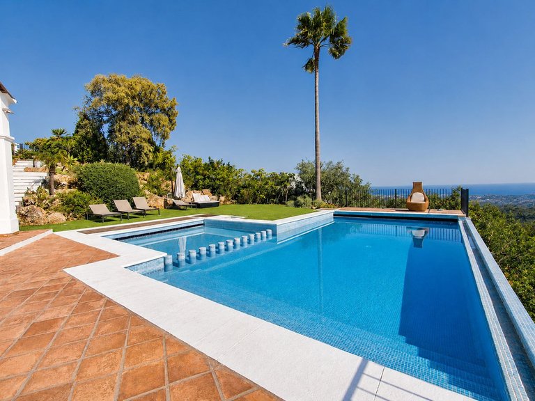 Apartment for Sale  in Benahavis, Malaga 3