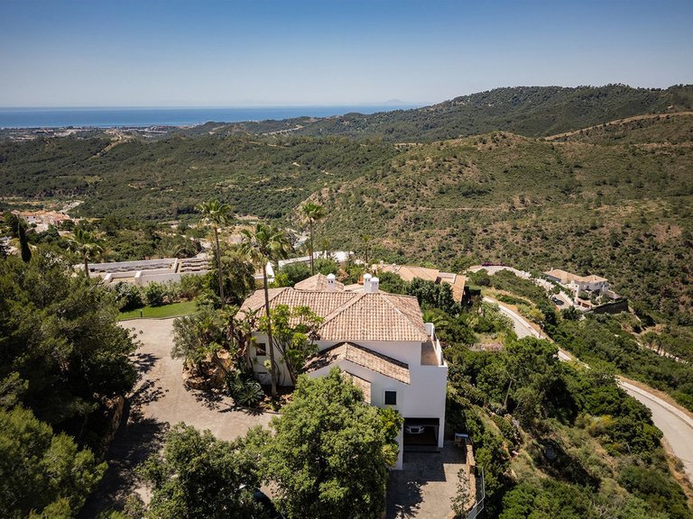 Apartment for Sale  in Benahavis, Malaga 37