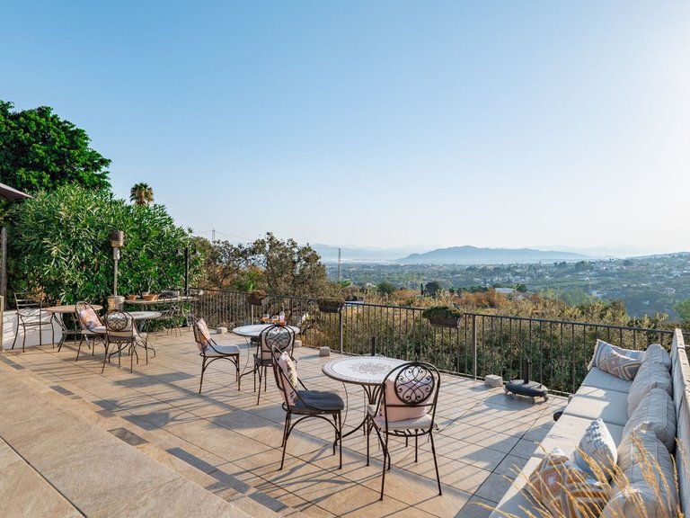 Apartment for Sale  in Alhaurin El Grande, Malaga 5