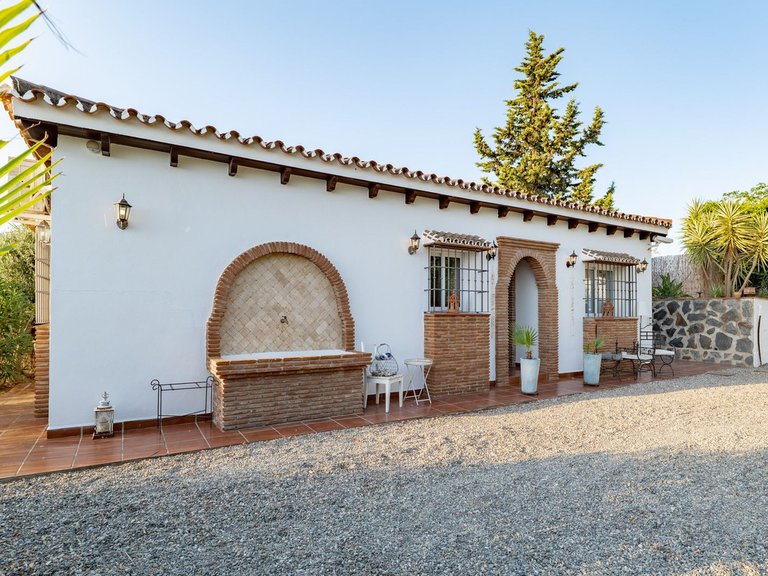 Apartment for Sale  in Alhaurin El Grande, Malaga 8