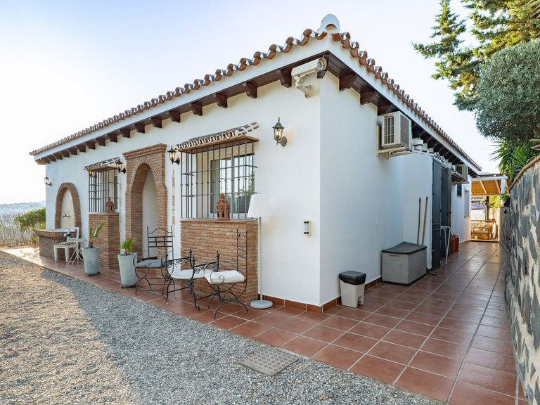 Apartment for Sale  in Alhaurin El Grande, Malaga 10