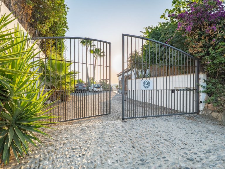 Apartment for Sale  in Alhaurin El Grande, Malaga 7