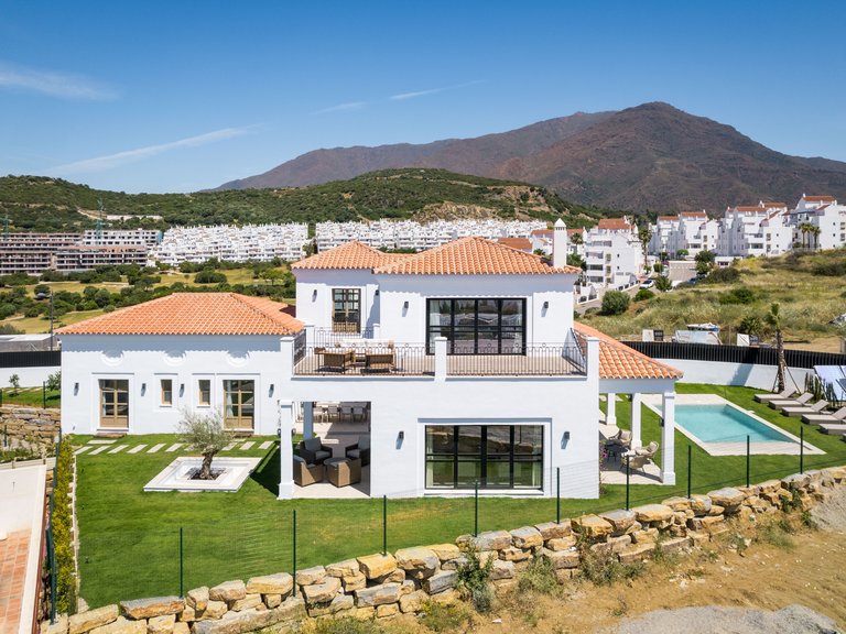 Apartment for Sale  in Estepona, Malaga 4