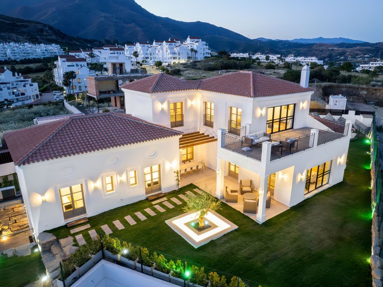 Apartment for Sale  in Estepona, Malaga 34
