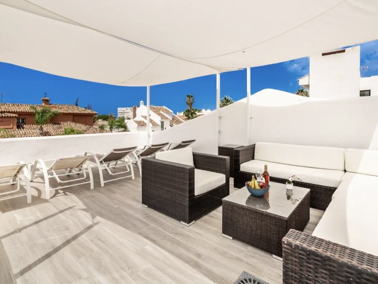 Apartment for Sale  in Marbella, Malaga 27