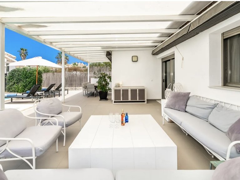 Apartment for Sale  in Marbella, Malaga 21