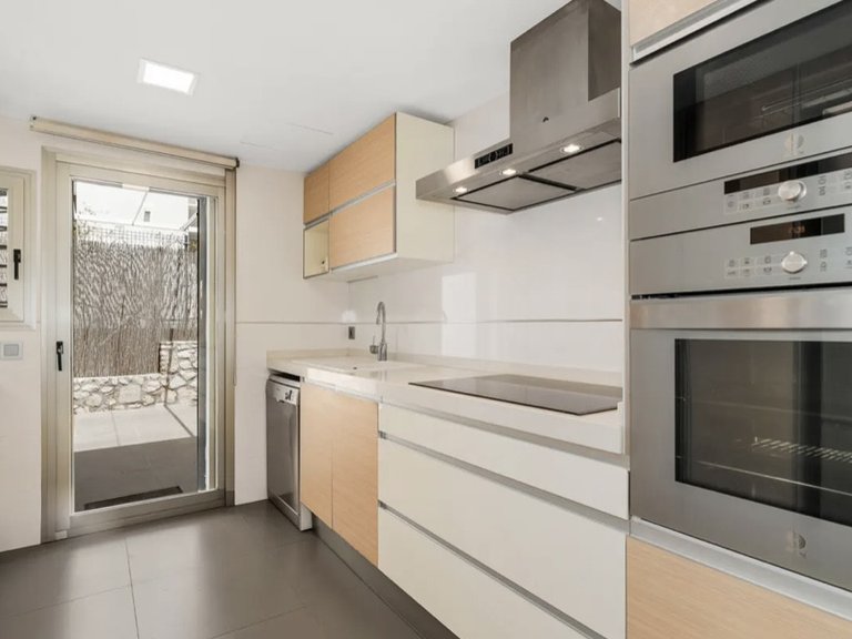 Apartment for Sale  in Marbella, Malaga 11