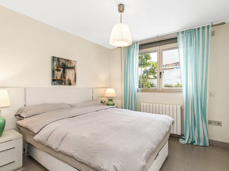 Apartment for Sale  in Marbella, Malaga 16
