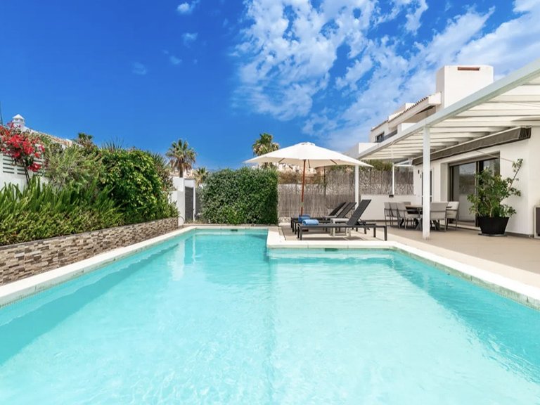 Apartment for Sale  in Marbella, Malaga 1
