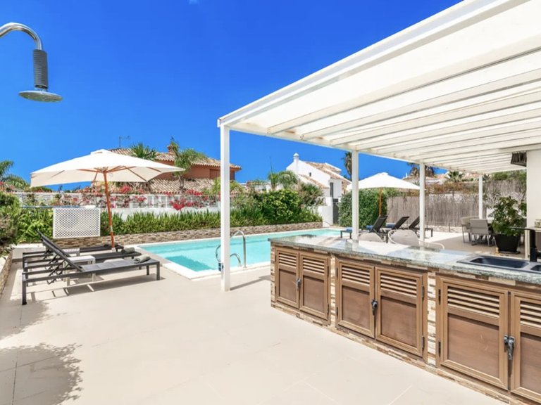 Apartment for Sale  in Marbella, Malaga 22