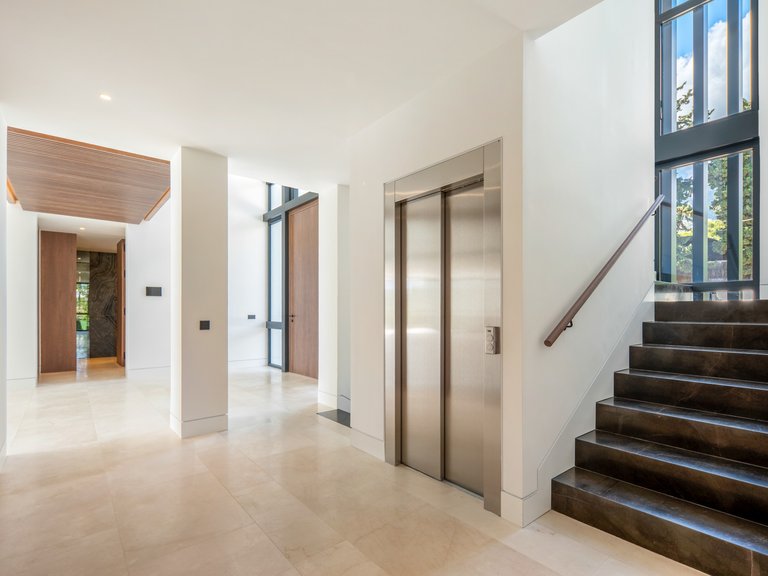 Apartment for Sale  in Marbella, Malaga 13