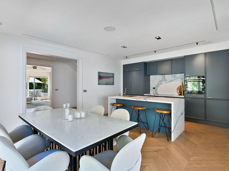 Apartment for Sale  in Marbella, Malaga 8