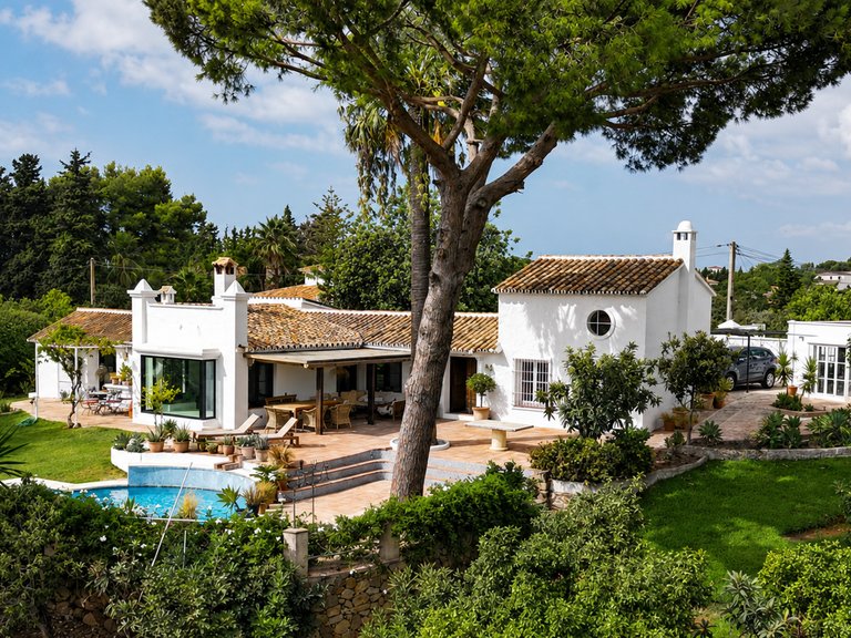 Apartment for Sale  in San Pedro De Alcantara, Malaga 1