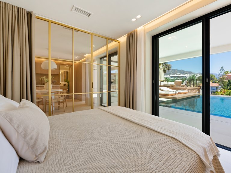 Apartment for Sale  in Marbella, Malaga 24