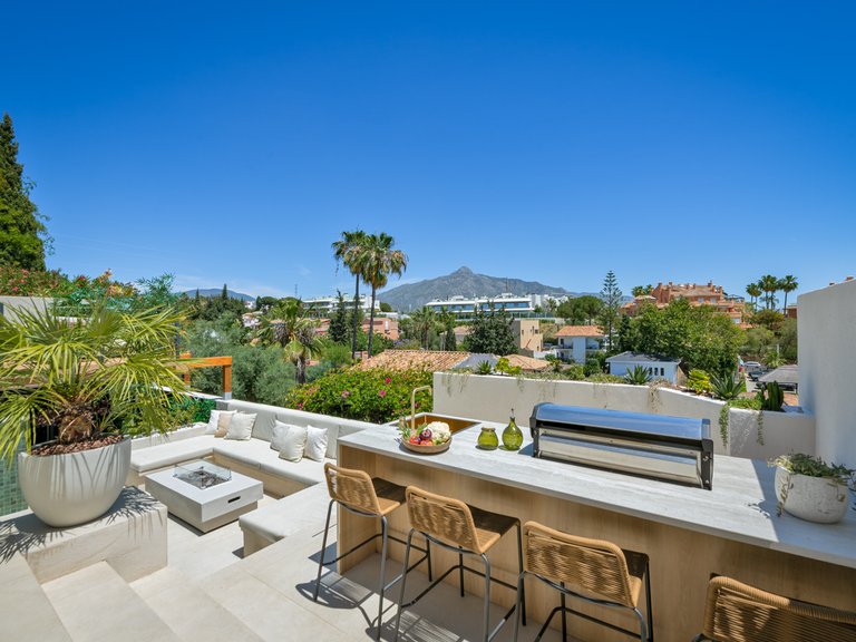 Apartment for Sale  in Marbella, Malaga 16