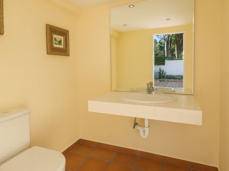 Apartment for Sale  in Marbella, Malaga 50