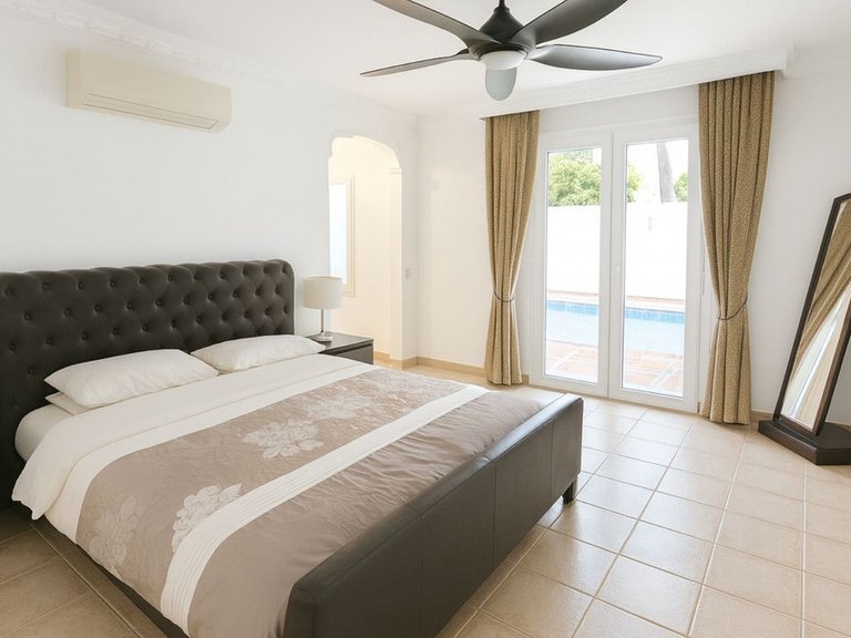Apartment for Sale  in Marbella, Malaga 27