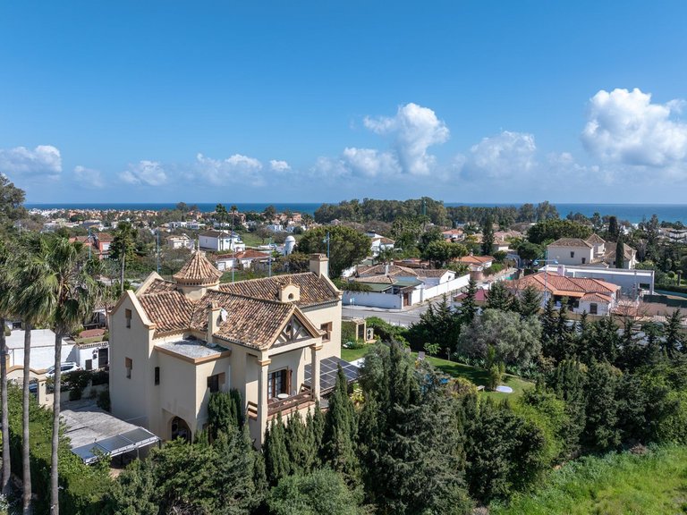 Apartment for Sale  in San Pedro De Alcantara, Malaga 2